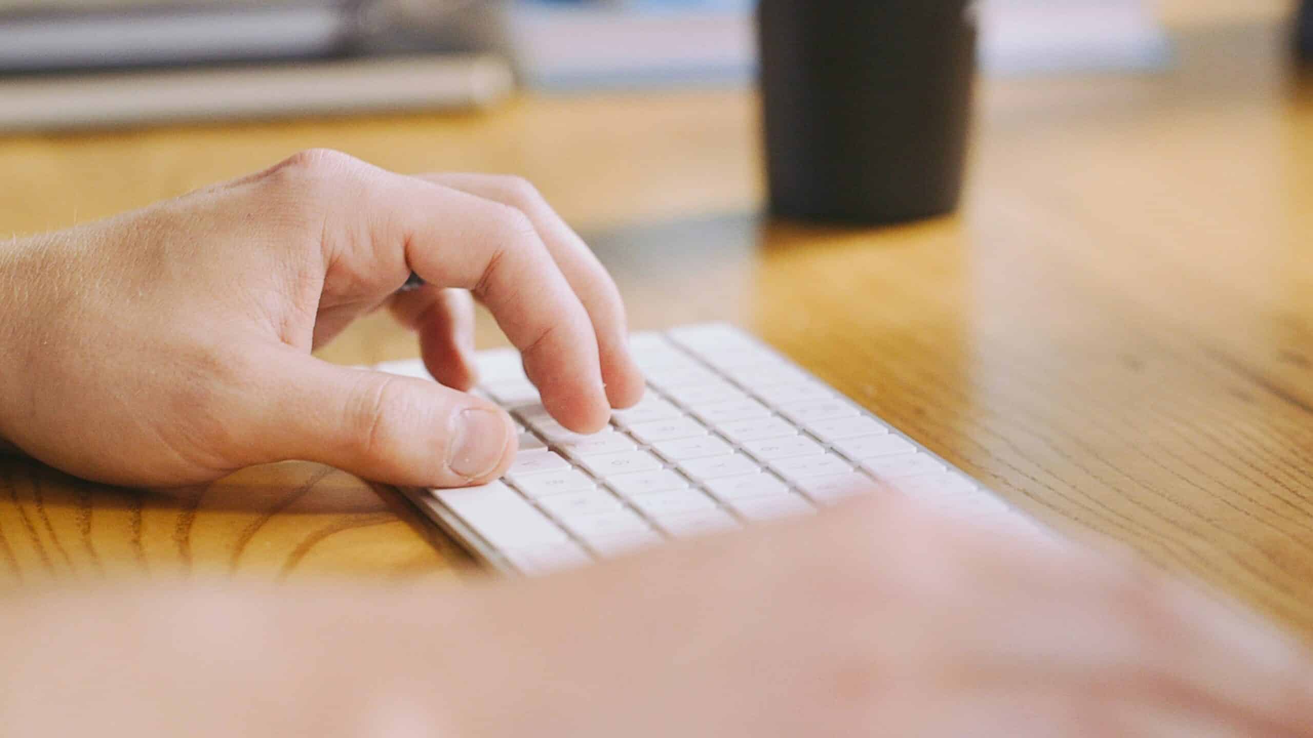 Context-Aware Shell Aliases: One Shortcut, Many Projects